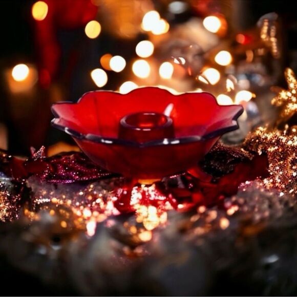 🍠Fenton Vintage Ruby Red Floral 3 Footed Candle Holder 🎉HOST PICK 🎉 - Picture 16 of 16